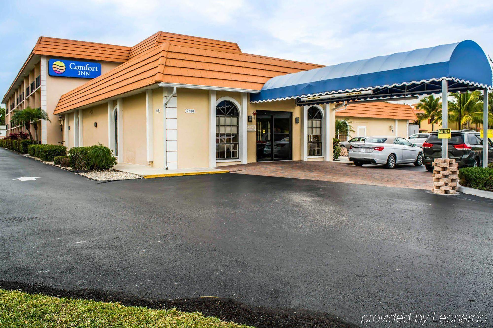 Baymont By Wyndham Bonita Springs Hotel Exterior foto