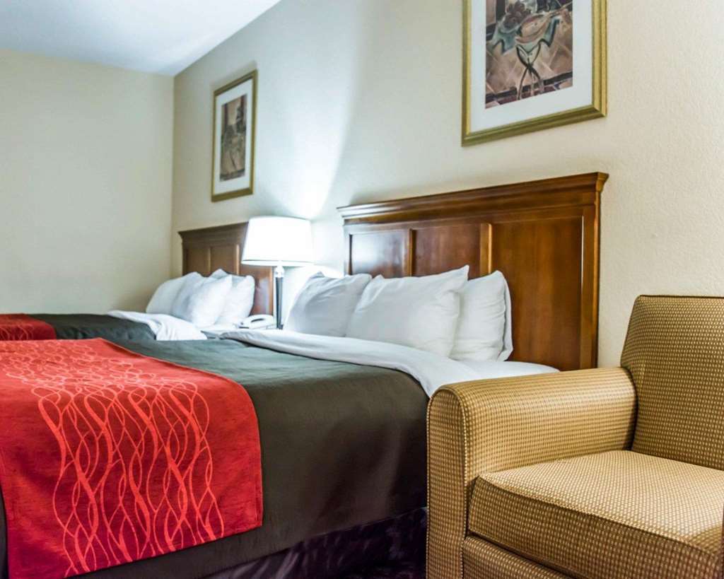 Baymont By Wyndham Bonita Springs Hotel Quarto foto