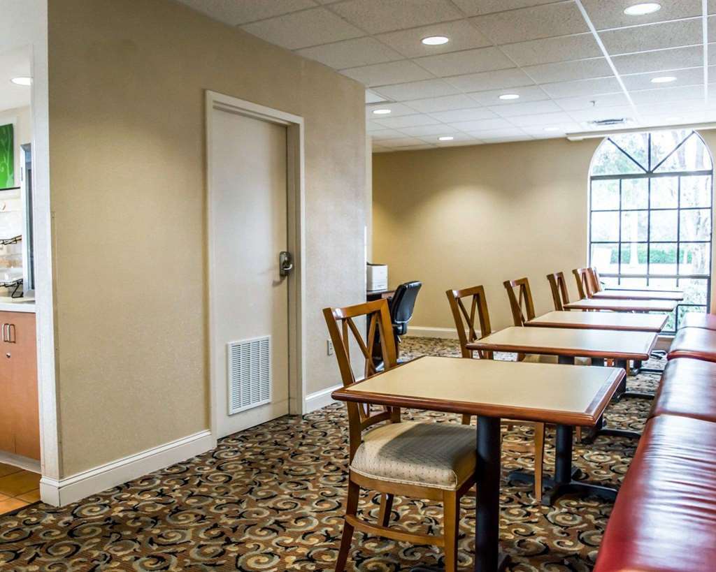 Baymont By Wyndham Bonita Springs Hotel Restaurante foto